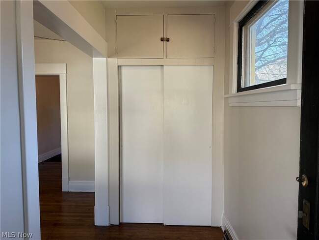 Photo - 110 S 8th St