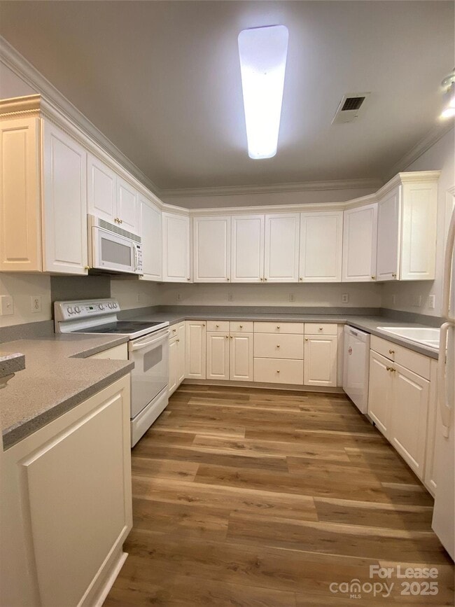 Building Photo - 532 Knighton Hill Rd Rental
