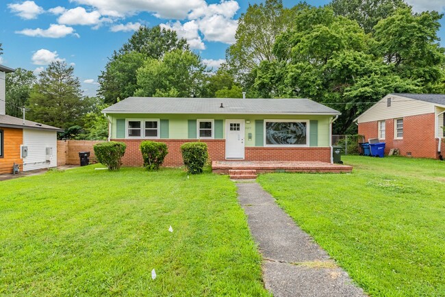 Available 08/15/2025! Adorable 3 Bedroom H... - Available 08/15/2025! Adorable 3 Bedroom H... Casa