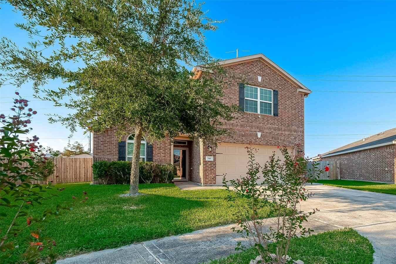 Photo - 346 Apache Field Ln