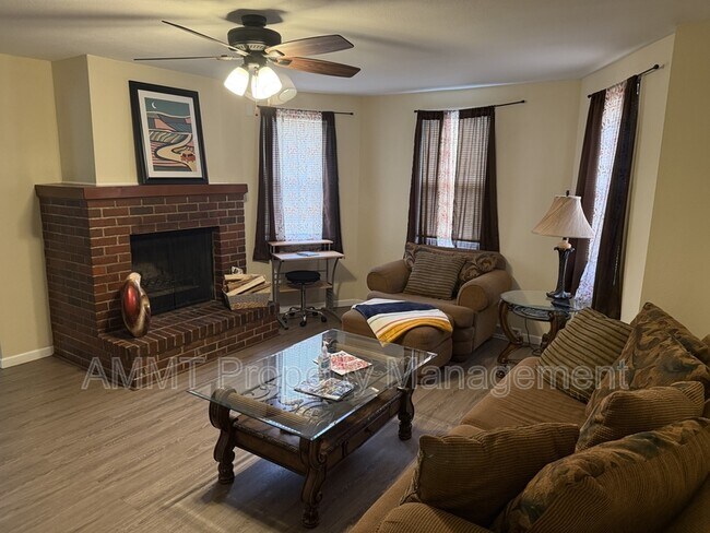 Photo - 3149 Grove Ct SE