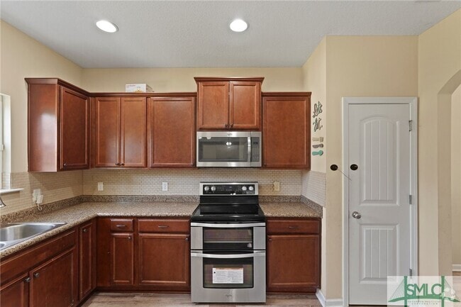 Building Photo - 966 Mustang Ln NE Rental