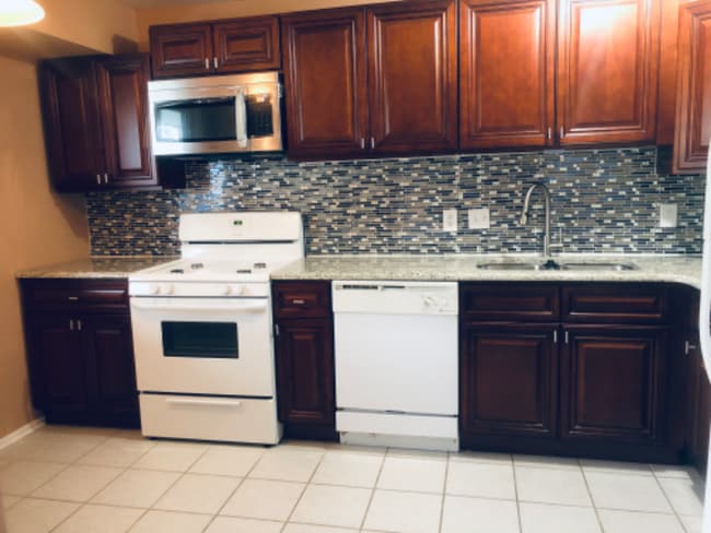 Photo - 2916 State Hill Rd Unit C2