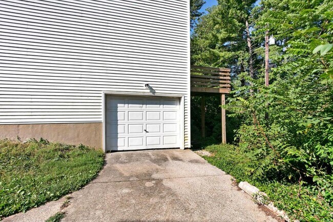 Photo - 110A Melanie Ln