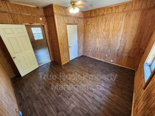 205 E Main St