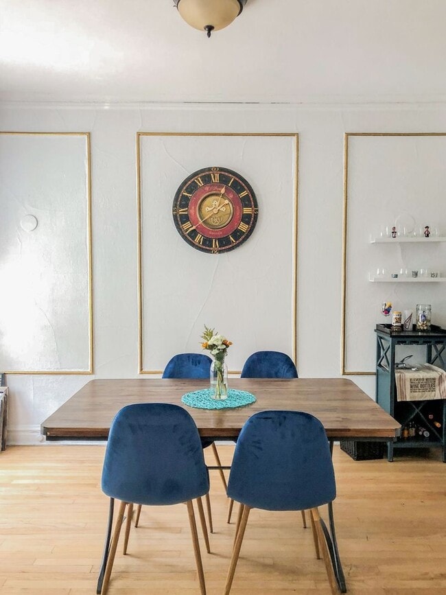 Photo - 435 W Surf St Unit 1H