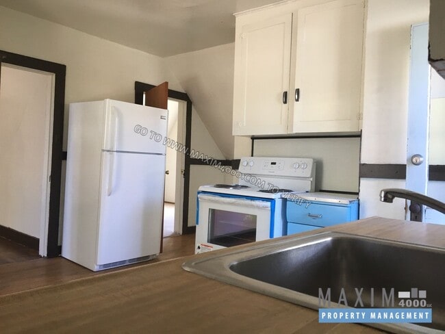 Photo - 742 Grand Ave Unidad 1