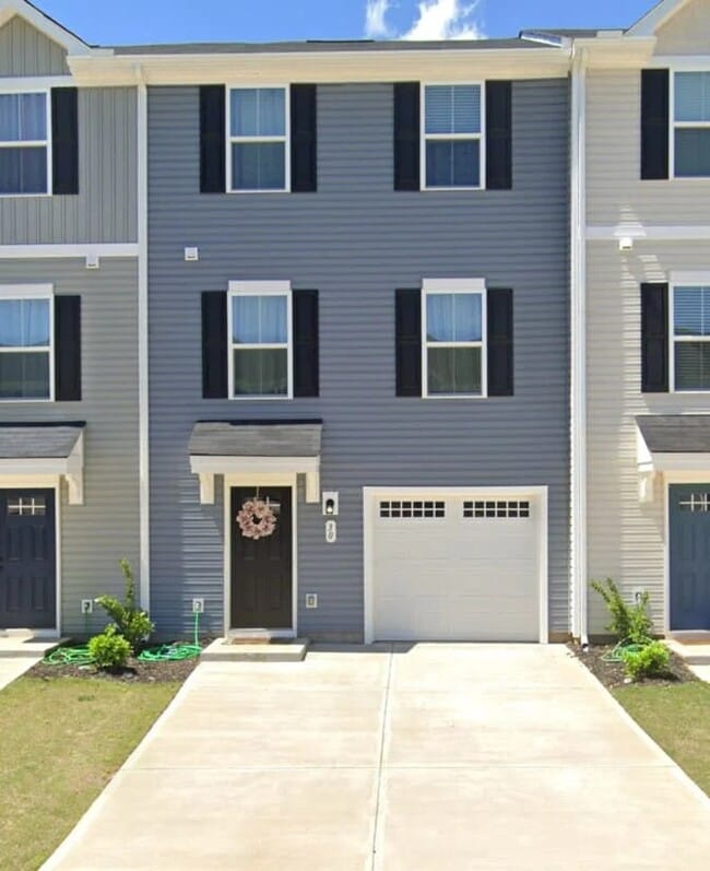 Building Photo - 30 High Pne Trl Rental