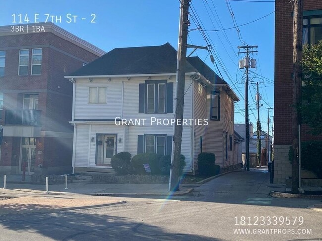 Photo - 114 E 7th St Unit 2