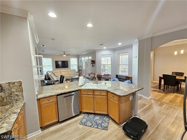 Photo - 8343 Laurel Lakes Blvd