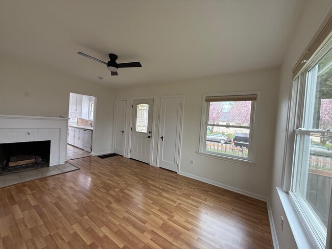 Living room - 8124 SE Market St