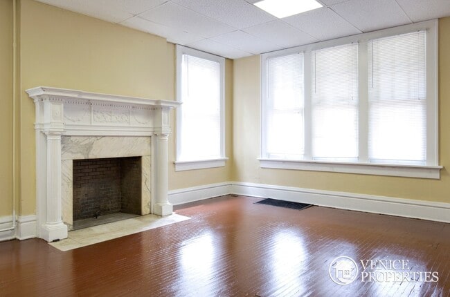Photo - 184 E 15th Ave
