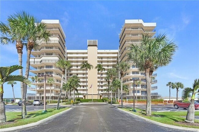 Building Photo - 10044 S Ocean Dr Unit 401