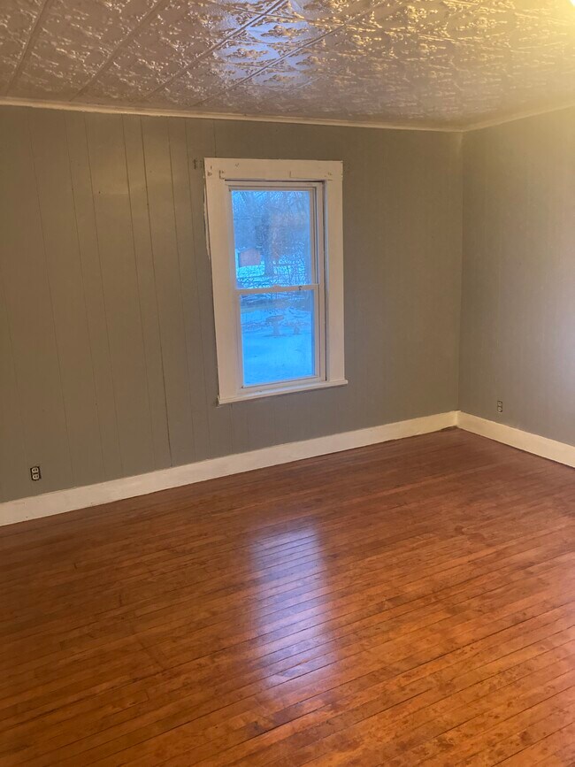 Photo - 87 S Main St Unidad 4 lower rear