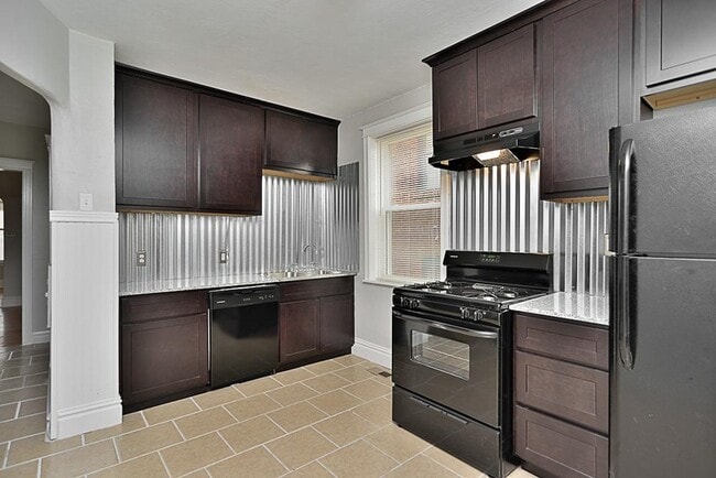 Photo - 4944 Tholozan Ave Unit 4944A