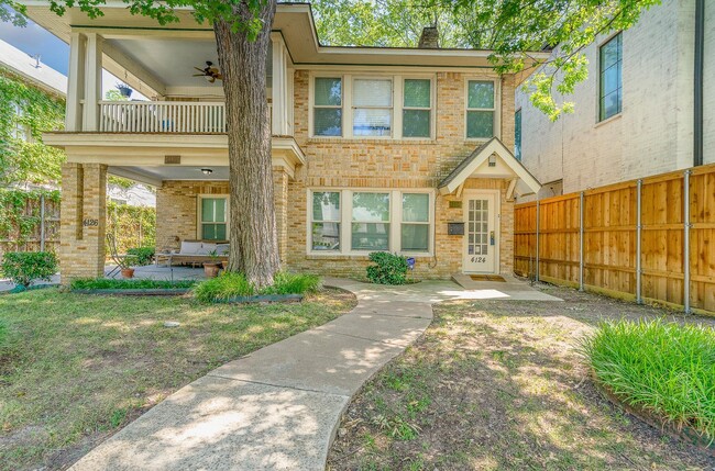Photo - 4124 Herschel Ave