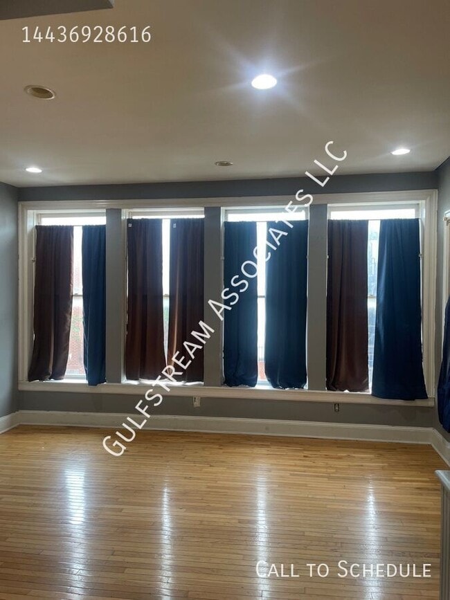 Photo - 319 W Mulberry St Unit Apt 2