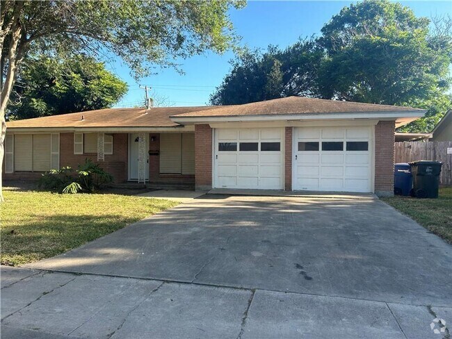 Building Photo - 4517 Janssen Dr Rental