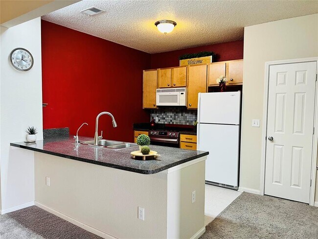 Photo - 2200 Classen Blvd Unidad 1132