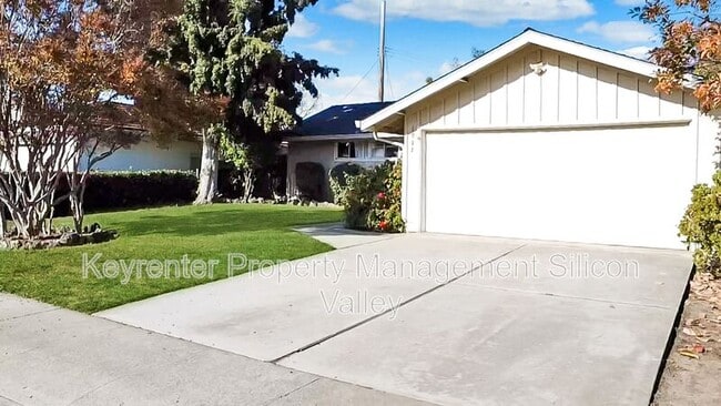 Building Photo - 1937 Stanley Ave
