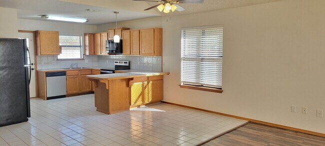 Photo - GREAT HOME IN NE CLOVIS NEAR MESA ELEMENTARY