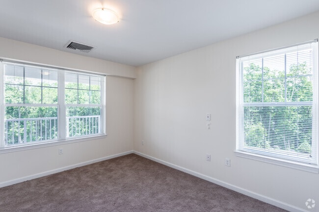 Photo - Hillcrest Commons II Senior Living 55+