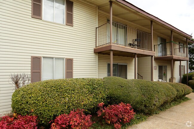 Westbrooke Apartments - Westbrooke Apartments