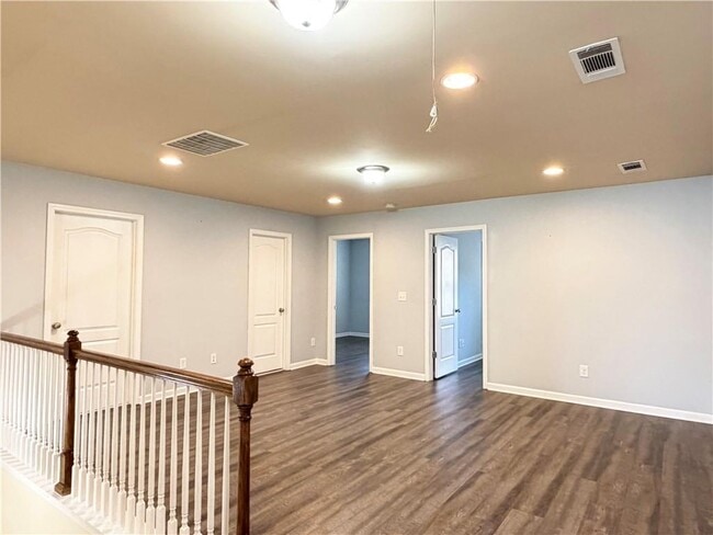 Photo - 3712 Brockenhurst Dr