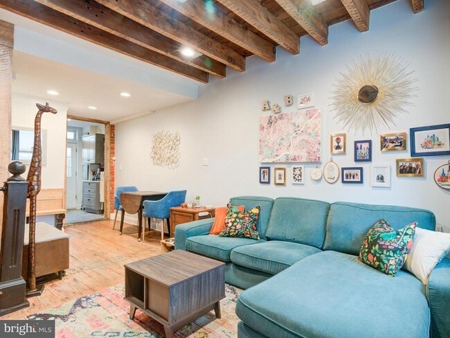 Building Photo - 1510 N Leithgow St Rental