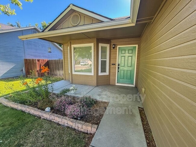 Photo - 3420 N Oakstone Ave