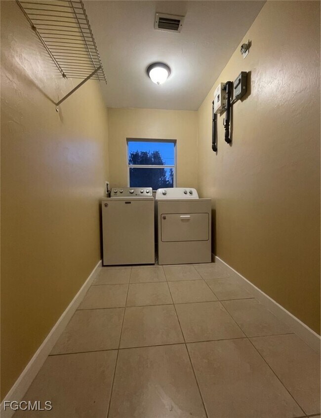 Photo - 621 Joel Blvd Unit 102