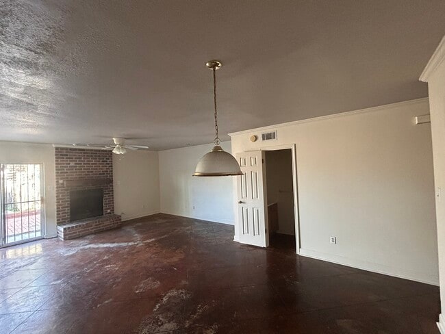 Photo - 117 Addison St