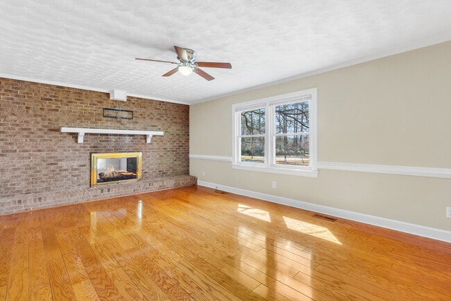 Photo - 4912 Morton Rd