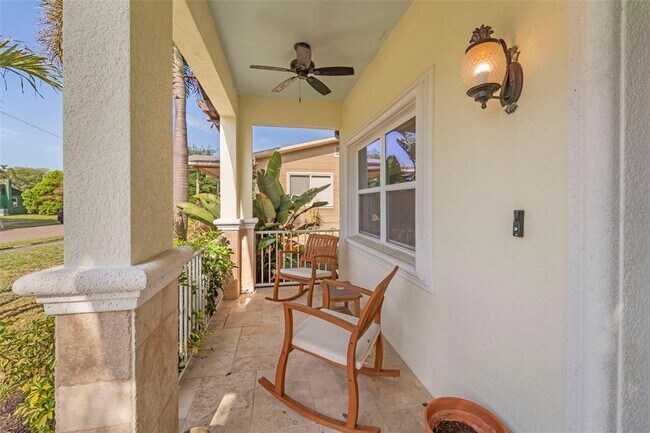 Photo - 967 49th Ave N