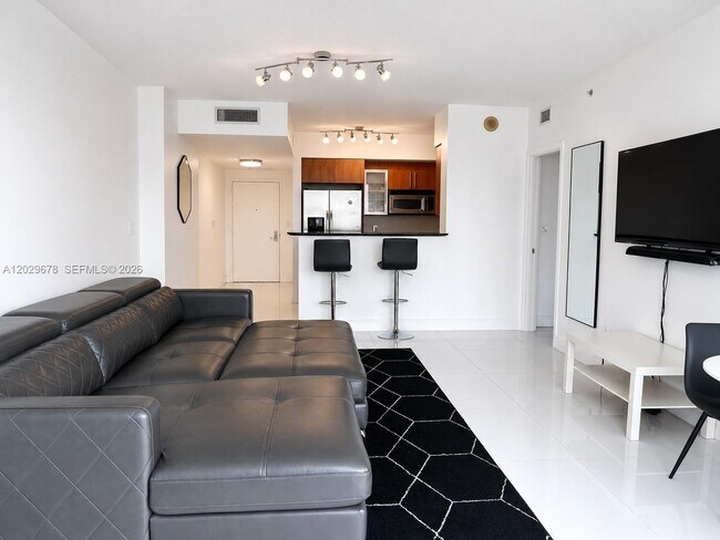 Photo - 325 S Biscayne Blvd Unit 717