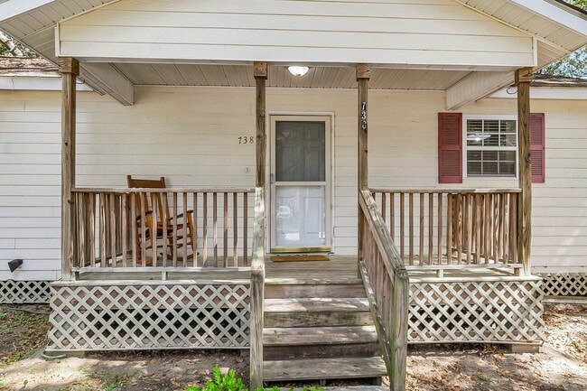 Photo - Beautiful 3/2 located in Central Mount Pleasant!
