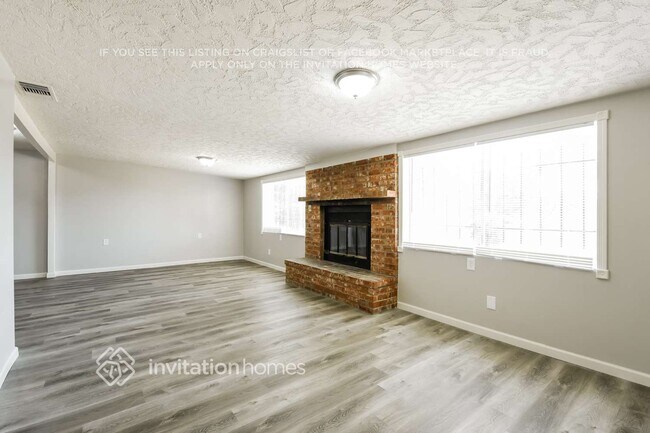 Photo - 2239 W Shady Glen Ave