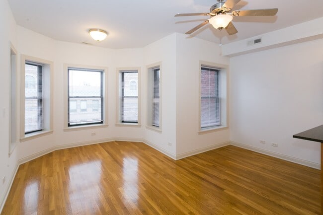 Photo - 5400-5408 S. Ingleside Avenue