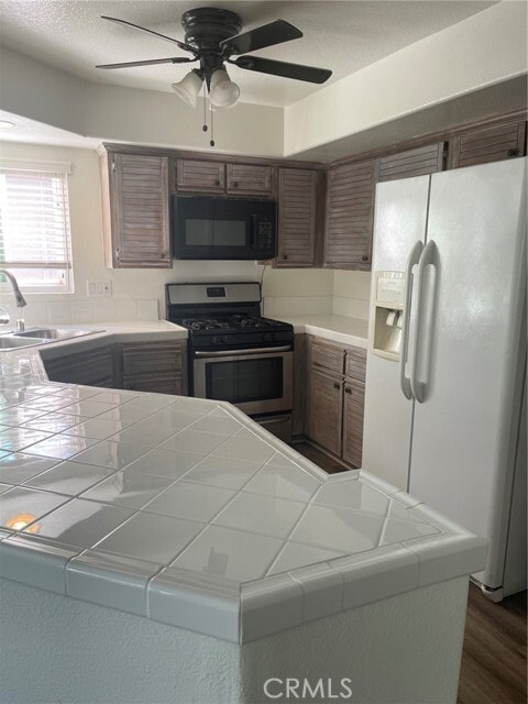 8212 E Oak Ridge Circle
