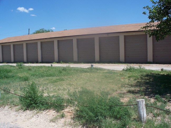 Photo - Hideaway Apartments