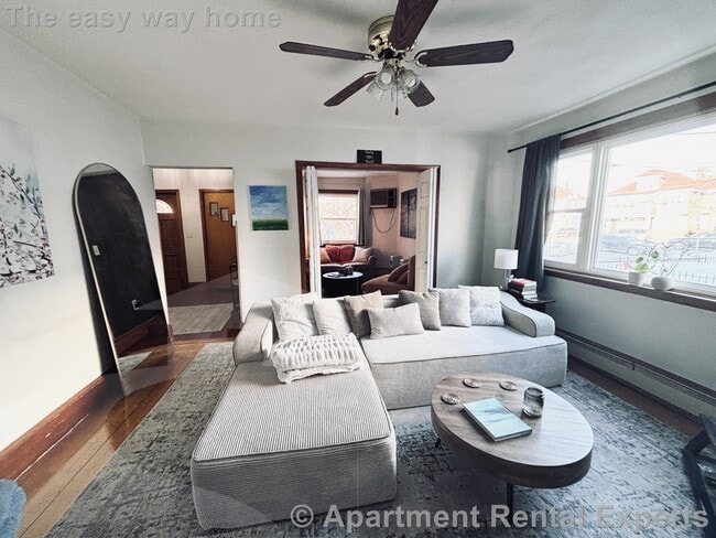 Building Photo - 10 Windsor Rd Unit #1