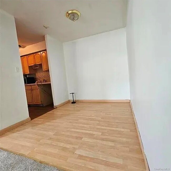 Photo - 6 Ticonderoga Ct