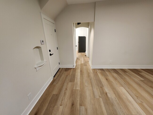 Photo - 29 W Patterson Ave Unit 25