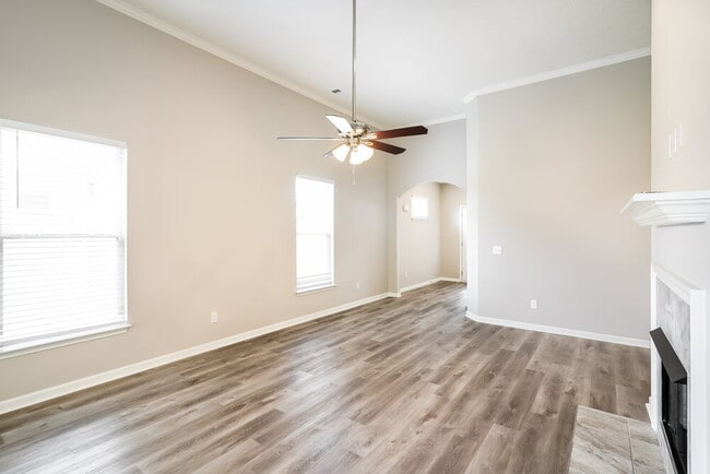 Photo - 119 Annapolis Bend Cir