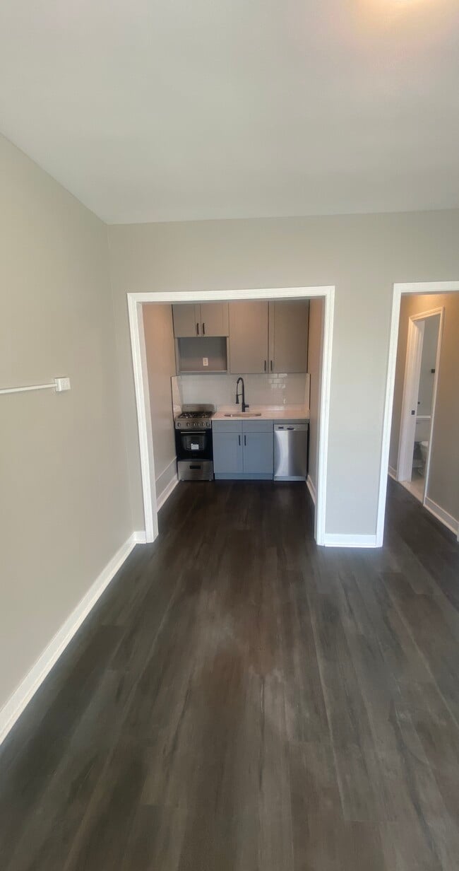 Photo - 5930 Hohman Ave Unidad 308