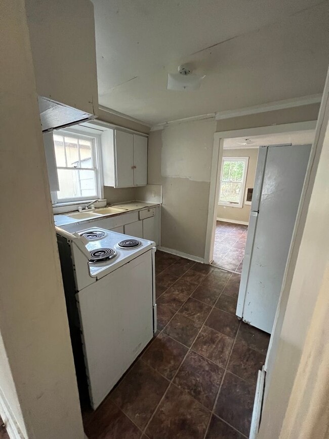 Photo - 311 Short St