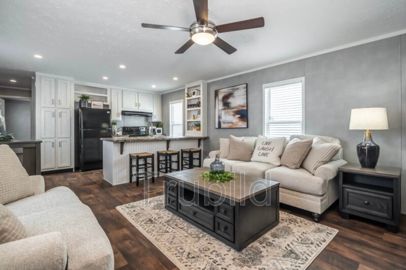 Photo - 317 Shanklin Rd