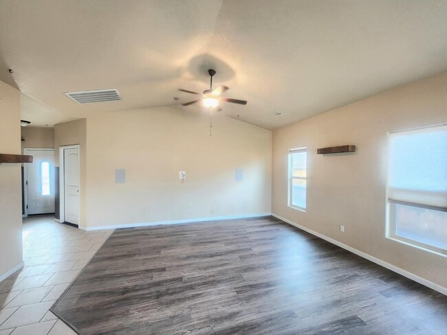 Photo - 3170 Glendam Drive