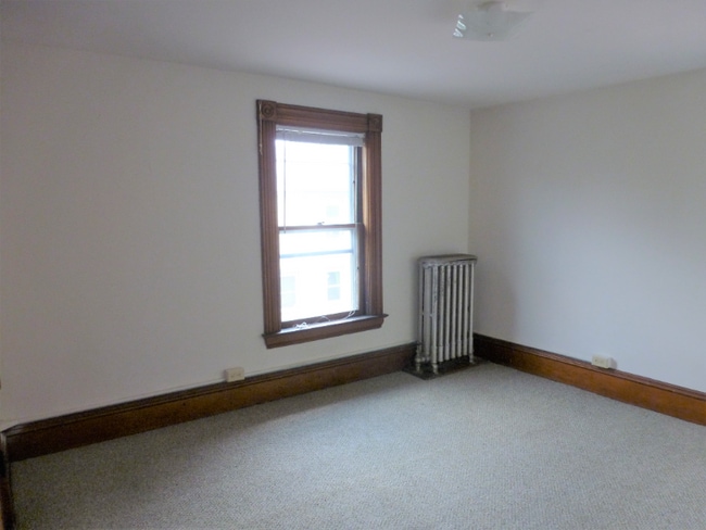 111 N Winooski Ave Unit 2