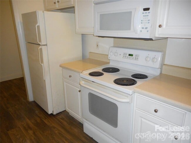 Photo - 2174 Sardony Ln